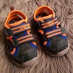 Stride rite boys sandals size 5